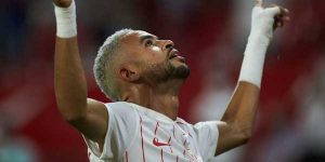 النصيري يكتب التاريخ في الليجا من جديد