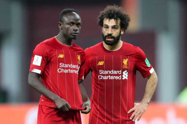 إغراءات من ليفربول لتحصين عقود صلاح و ماني