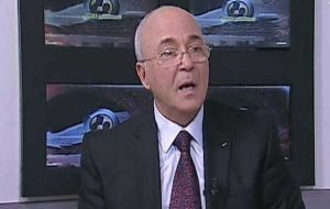 الحكم السابق المغربي عبد العزيز بلفتوح في ذمة الله بعد صراع طويل مع المرض