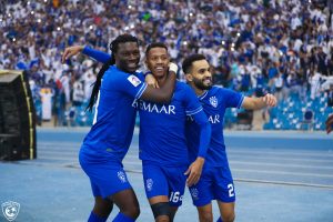علم السعودية يرفرف عاليًا في سماء قارة آسيا بتتويج الهلال بدوري الأبطال