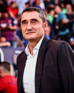 مدرب برشلونة السابق مرشح لتدريب مانشستر يونايتد