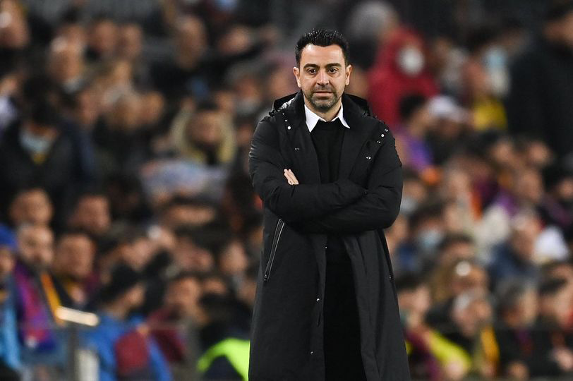 تشافي يكتب التاريخ في أول كلاسيكو له كمدرب لبرشلونة