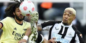 نيوكاسل يسقط آرسنال و يهدي توتنهام مفتاح دوري الأبطال