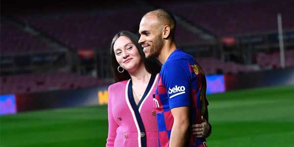 برايثوايت يضع شروط مقابل الرحيل عن برشلونة