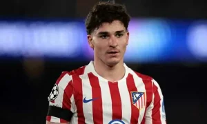 الكشف عن المبلغ الذي سيقدمه برشلونة لأتلتيكو مدريد مقابل جوليان ألفاريز